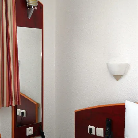 Hotel Comfort Grenoble Egreve 2*
